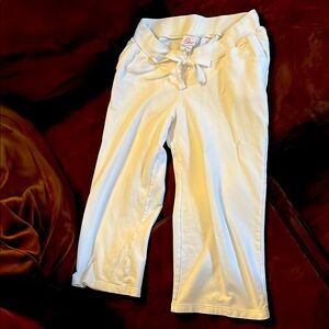 Maternity cropped sweatpants